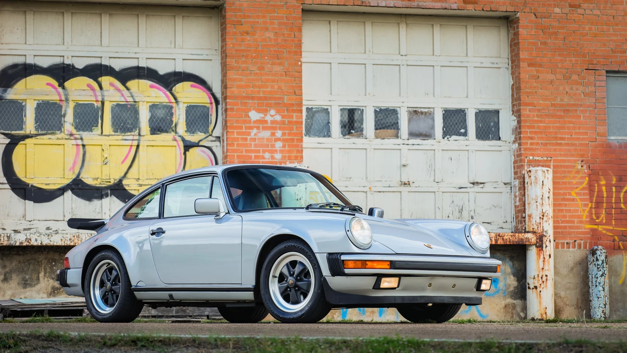 1987 Porsche 911 Carrera 3.2 - Image 10 of 31