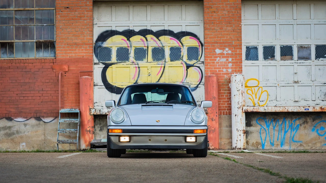 1987 Porsche 911 Carrera 3.2 - Image 5 of 31