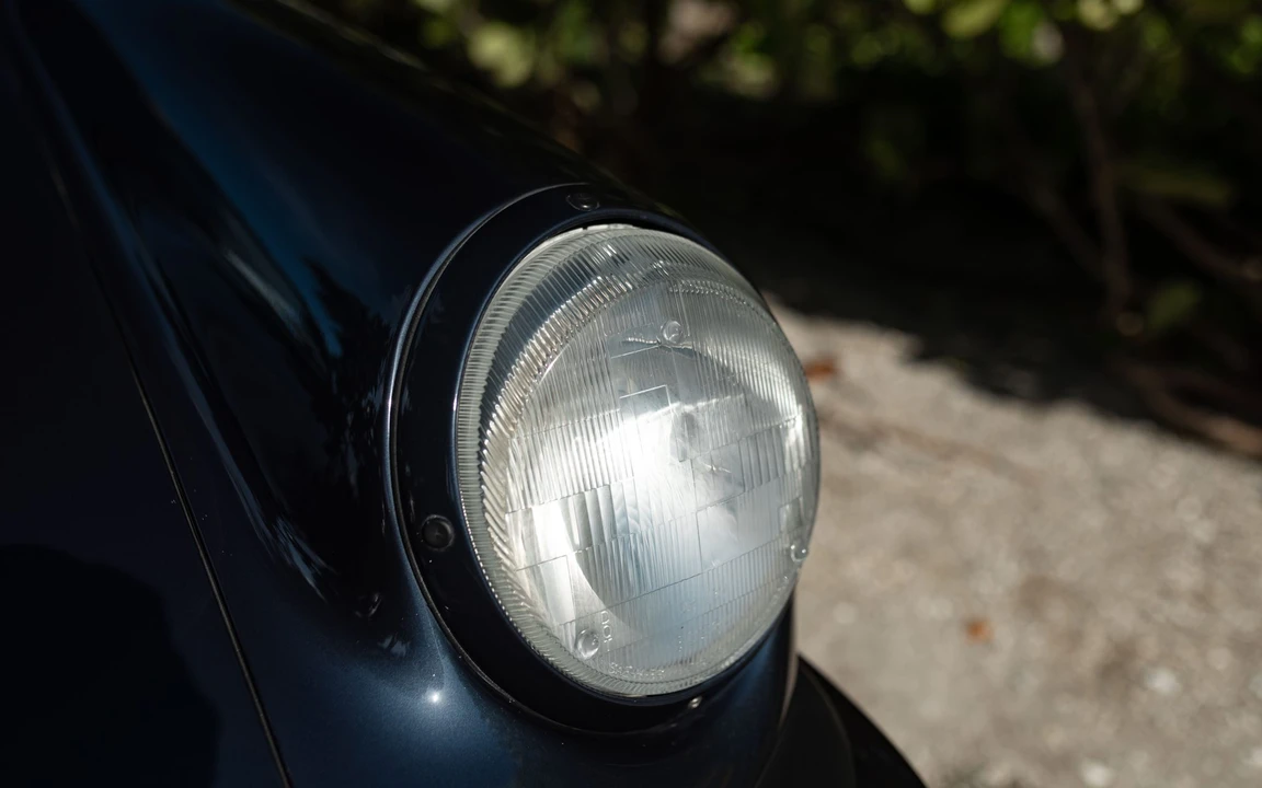 1987 Porsche 911 Carrera 3.2 - Image 25 of 31