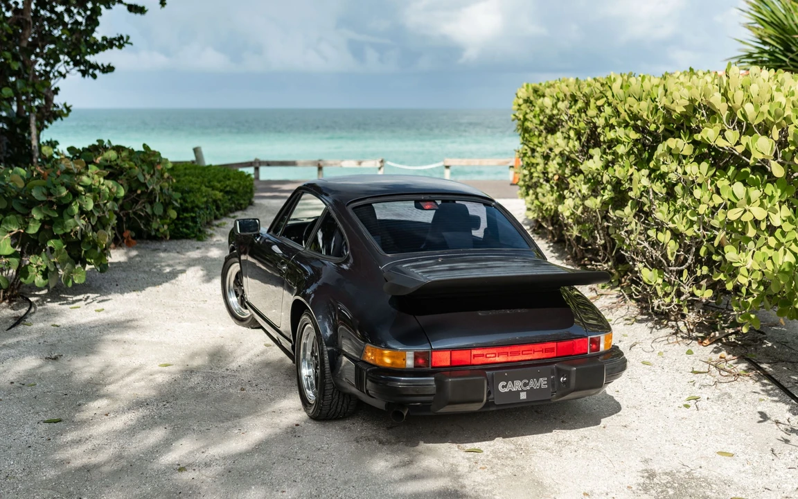 1987 Porsche 911 Carrera 3.2 - Image 11 of 31