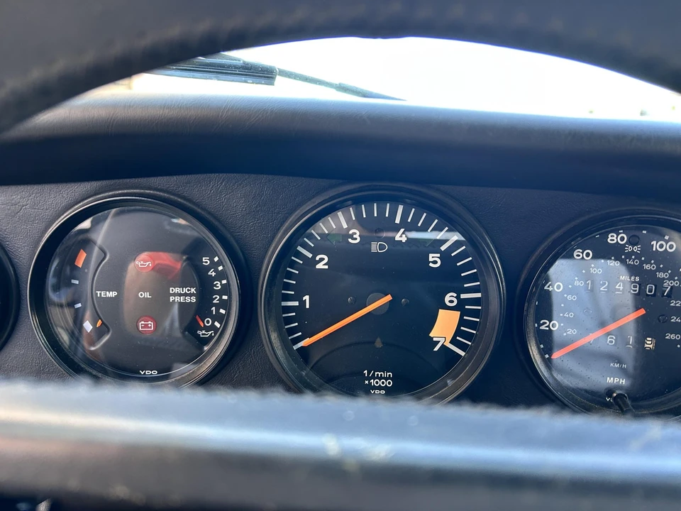 1987 Porsche 911 Carrera 3.2 - Image 28 of 31