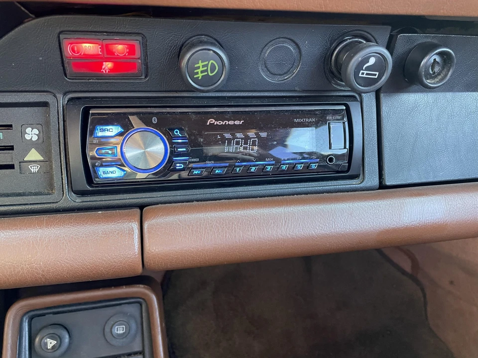 1987 Porsche 911 Carrera 3.2 - Image 30 of 31