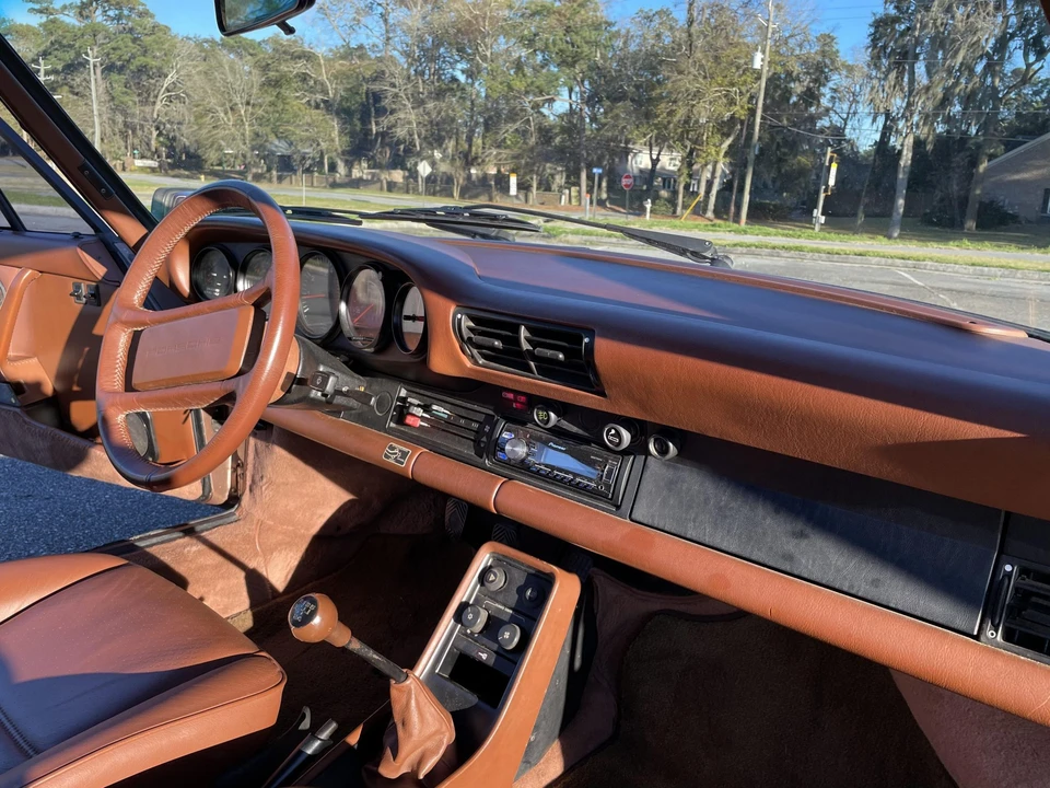 1987 Porsche 911 Carrera 3.2 - Image 28 of 31