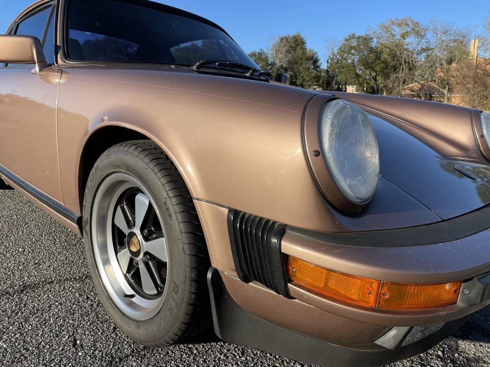 1987 Porsche 911 Carrera 3.2 - Image 12 of 31