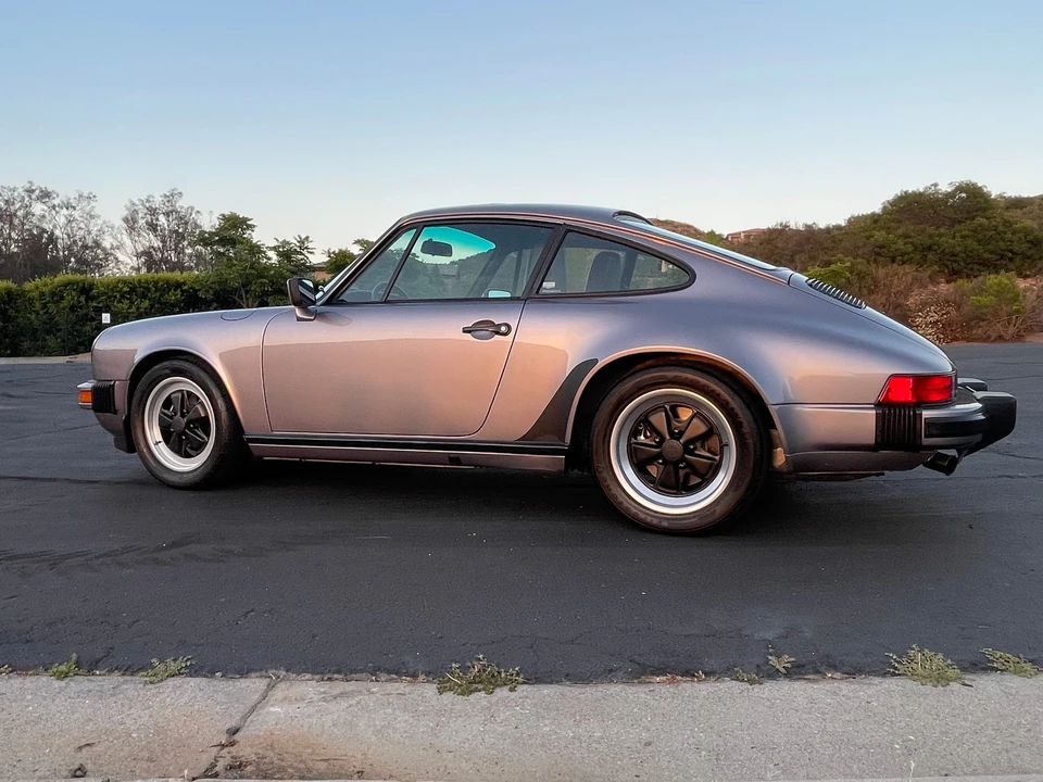 1987 Porsche 911 Carrera 3.2 - Image 5 of 31