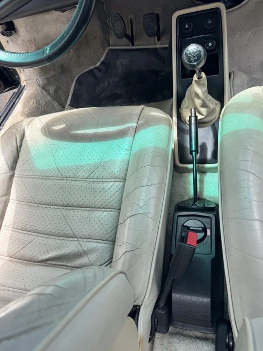1987 Porsche 911 Carrera 3.2 - Image 27 of 31