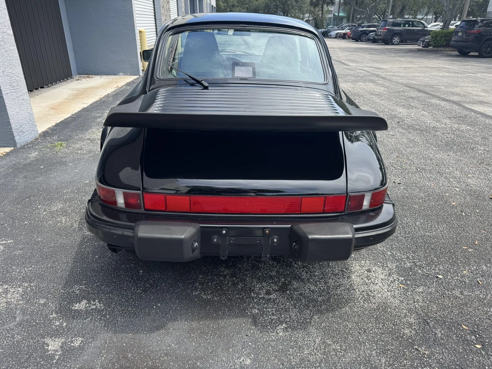 1987 Porsche 911 Carrera 3.2 - Image 5 of 31