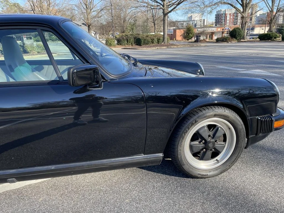 1987 Porsche 911 Carrera 3.2 - Image 15 of 31