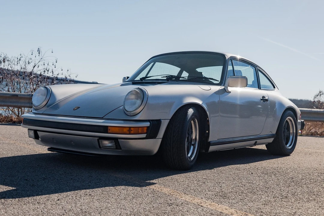 1987 Porsche 911 Carrera 3.2 - Image 4 of 31