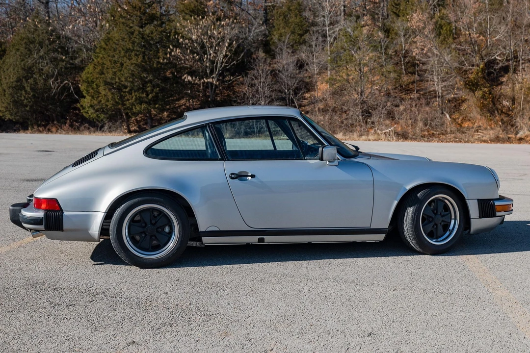 1987 Porsche 911 Carrera 3.2 - Image 13 of 31