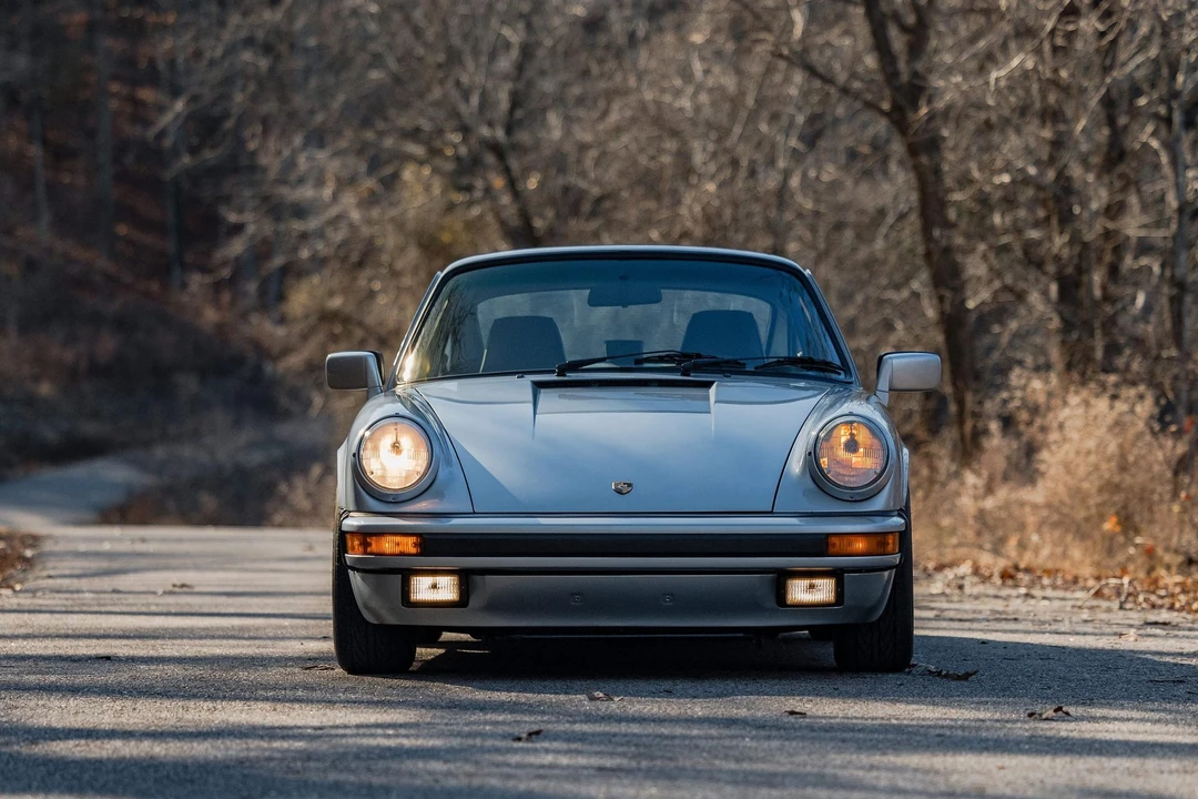 1987 Porsche 911 Carrera 3.2 - Image 16 of 31
