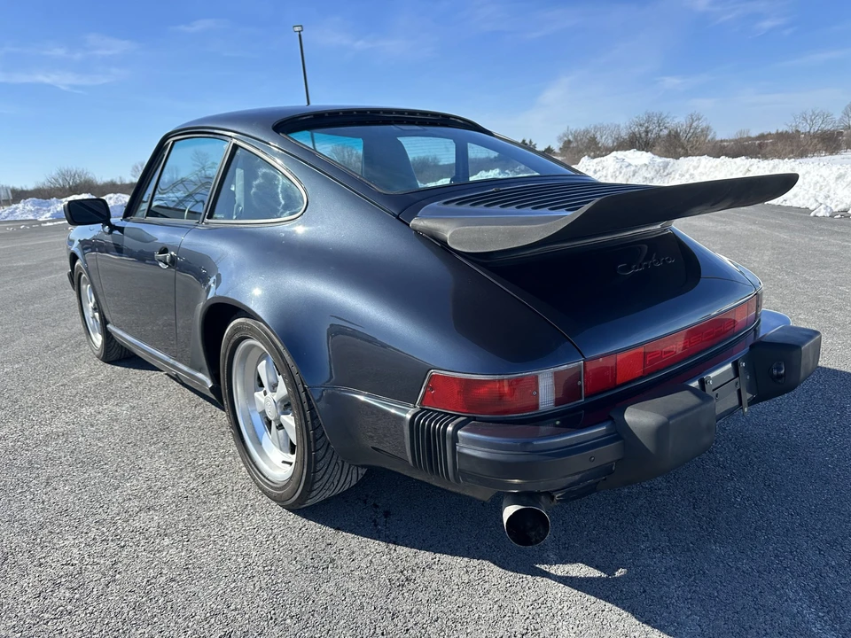 1987 Porsche 911 Carrera 3.2 - Image 16 of 31