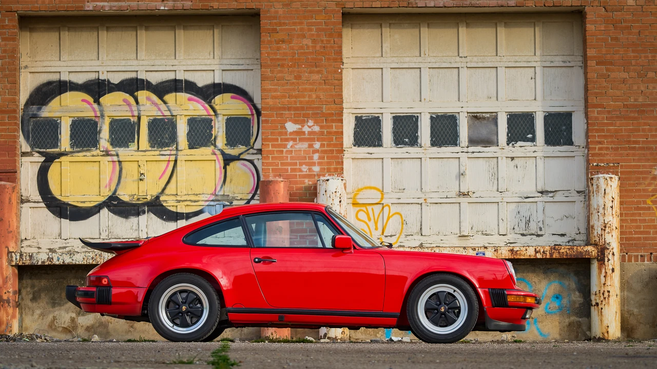 1987 Porsche 911 Carrera 3.2 - Image 18 of 31