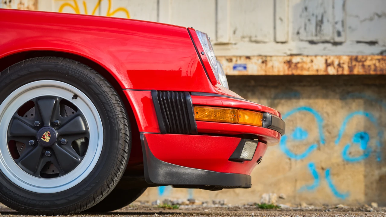 1987 Porsche 911 Carrera 3.2 - Image 28 of 31