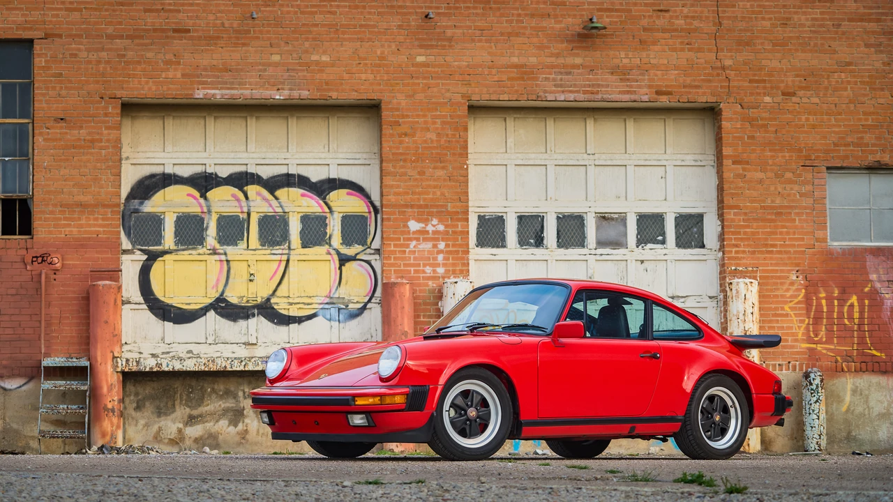 1987 Porsche 911 Carrera 3.2 - Image 9 of 31