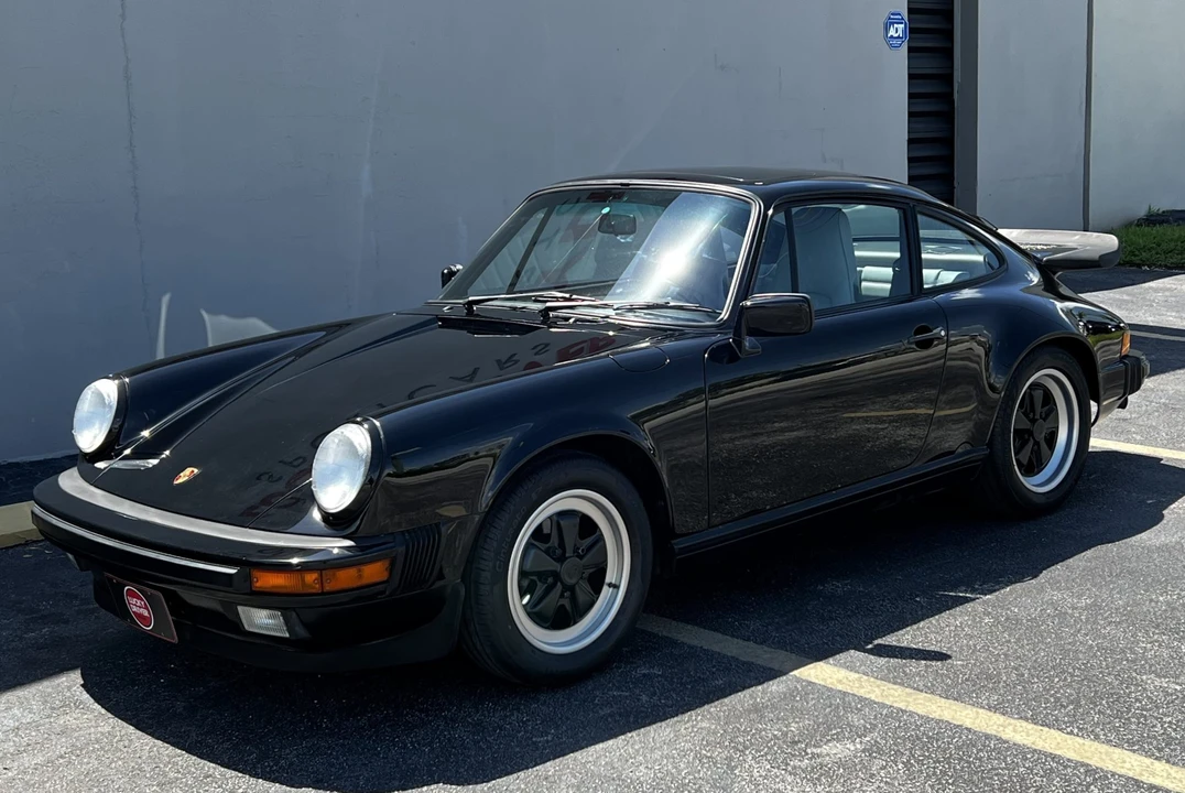 1987 Porsche 911 Carrera 3.2 - Image 2 of 31