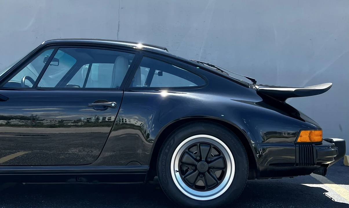 1987 Porsche 911 Carrera 3.2 - Image 25 of 31