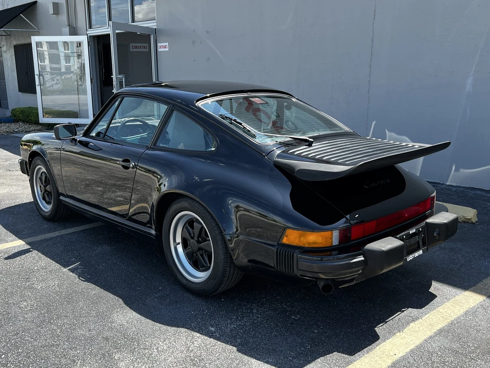 1987 Porsche 911 Carrera 3.2 - Image 4 of 31