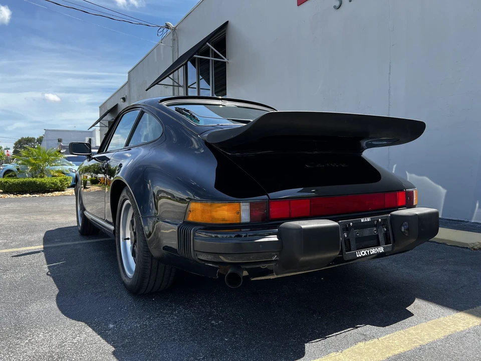 1987 Porsche 911 Carrera 3.2 - Image 7 of 31