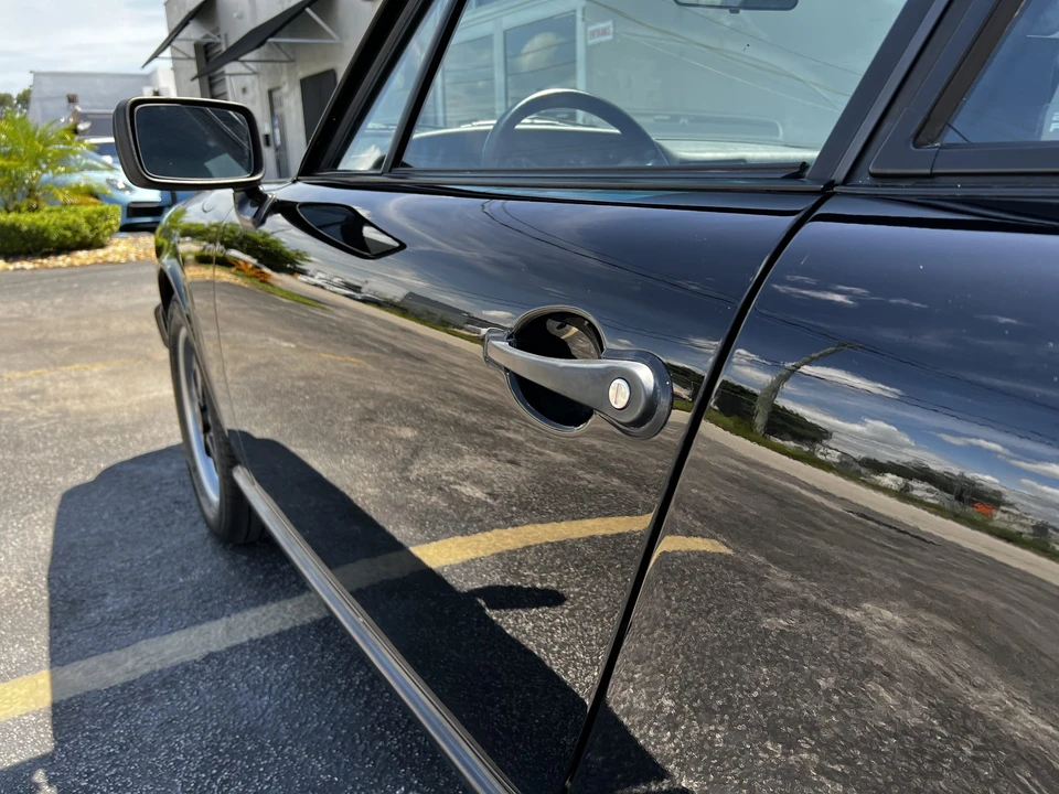 1987 Porsche 911 Carrera 3.2 - Image 24 of 31