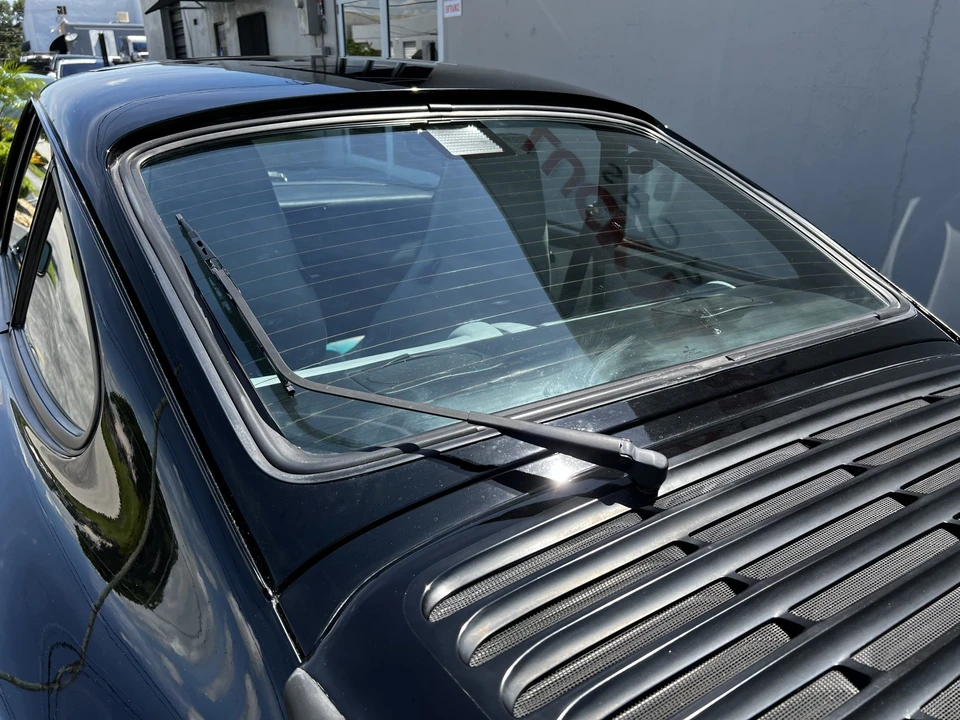 1987 Porsche 911 Carrera 3.2 - Image 27 of 31