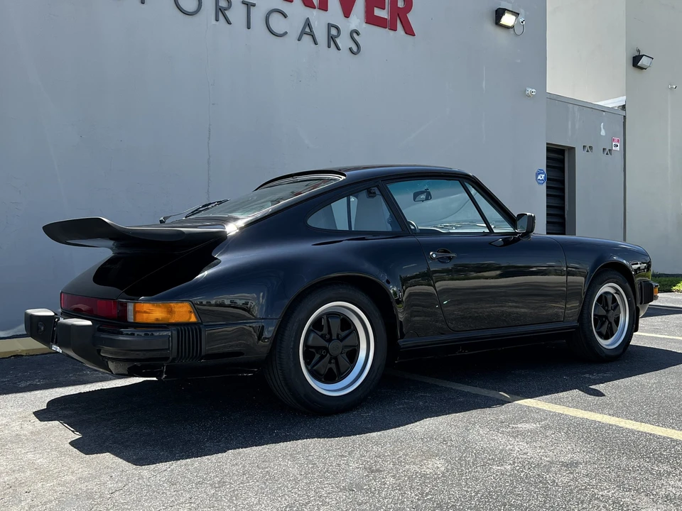 1987 Porsche 911 Carrera 3.2 - Image 11 of 31