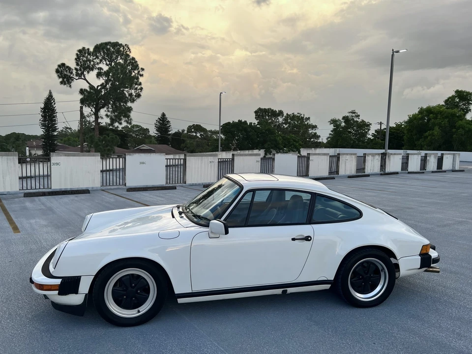 1987 Porsche 911 Carrera 3.2 - Image 6 of 31
