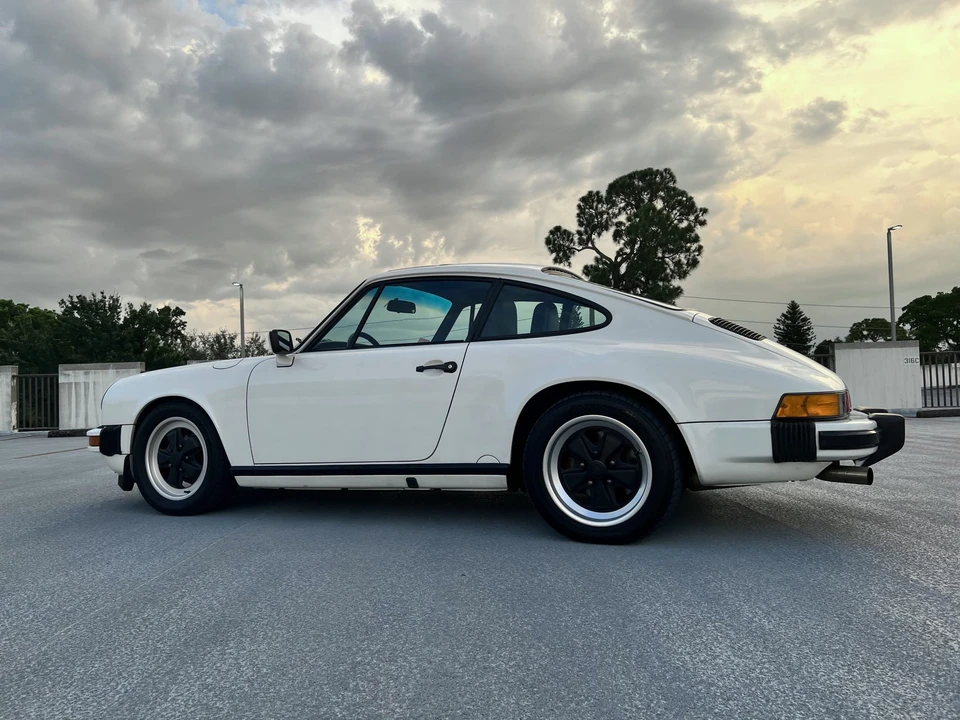 1987 Porsche 911 Carrera 3.2 - Image 11 of 31