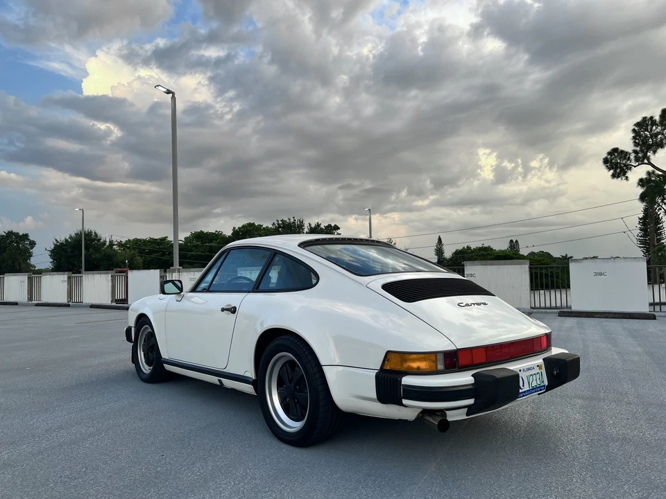 1987 Porsche 911 Carrera 3.2 - Image 17 of 31