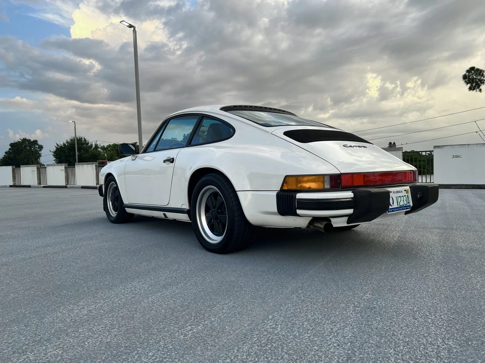 1987 Porsche 911 Carrera 3.2 - Image 18 of 31