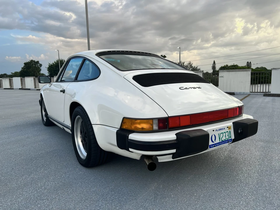 1987 Porsche 911 Carrera 3.2 - Image 19 of 31