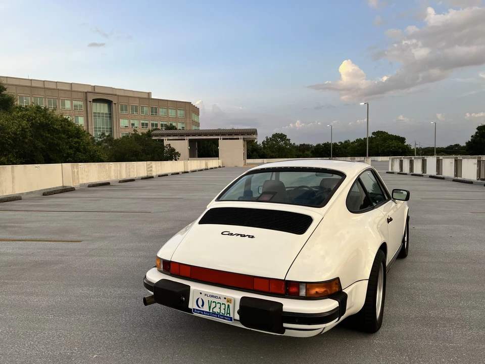1987 Porsche 911 Carrera 3.2 - Image 24 of 31