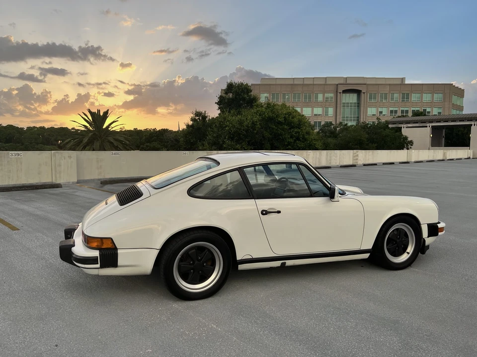 1987 Porsche 911 Carrera 3.2 - Image 29 of 31