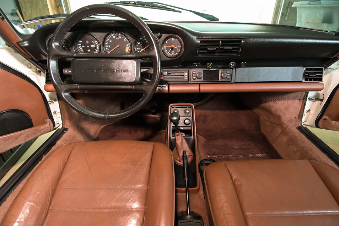 1987 Porsche 911 Carrera 3.2 - Image 26 of 31