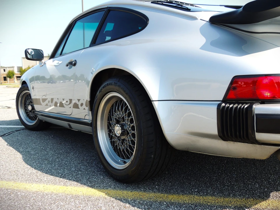 1987 Porsche 911 Carrera 3.2 - Image 28 of 31