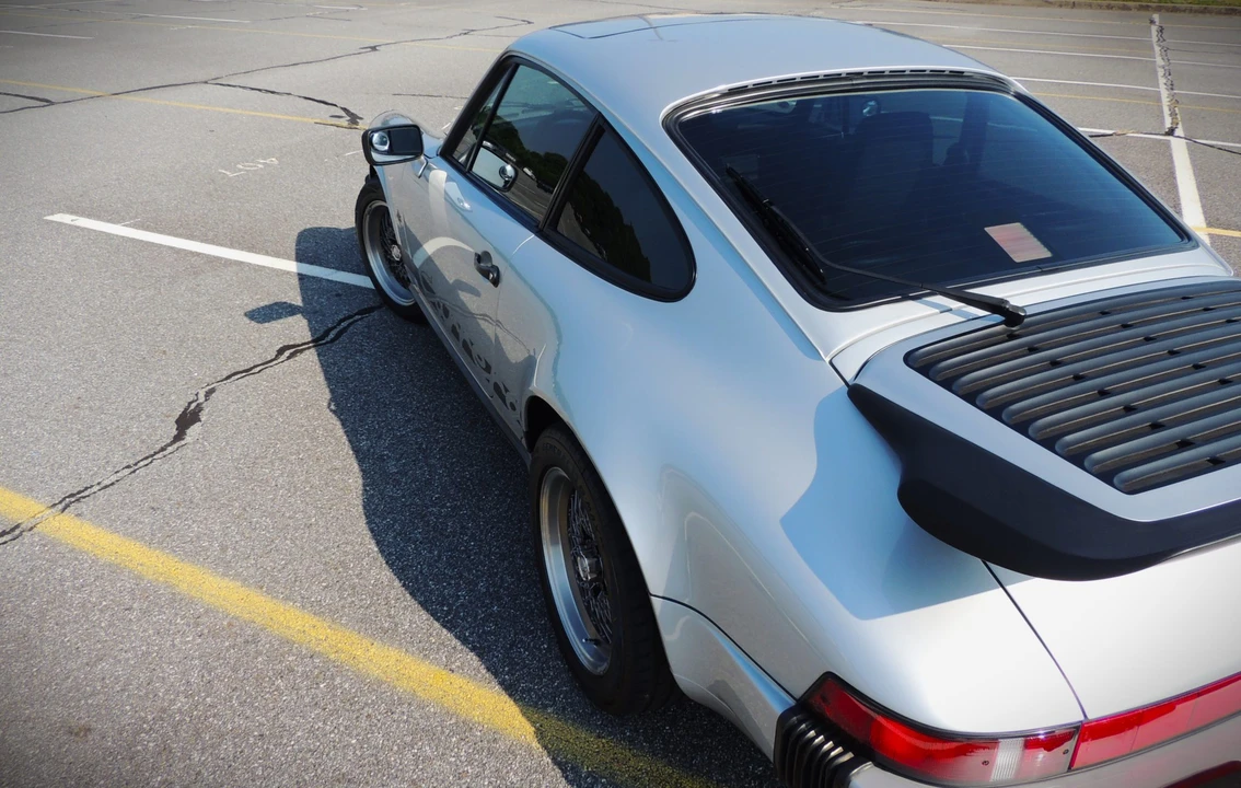 1987 Porsche 911 Carrera 3.2 - Image 27 of 31
