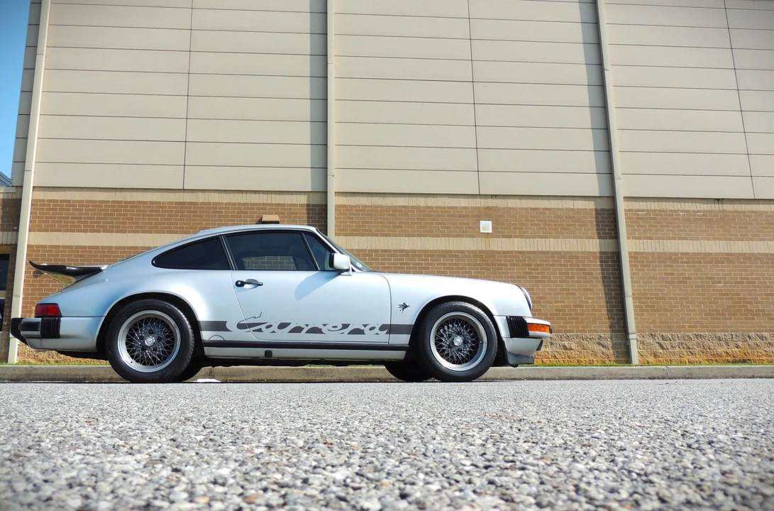1987 Porsche 911 Carrera 3.2 - Image 10 of 31