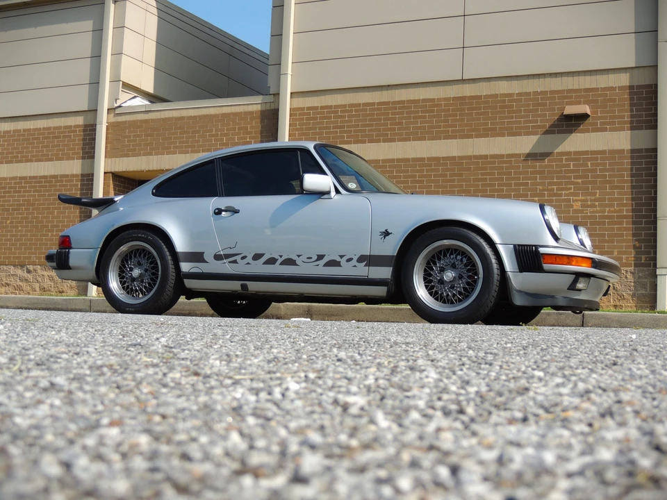 1987 Porsche 911 Carrera 3.2 - Image 15 of 31