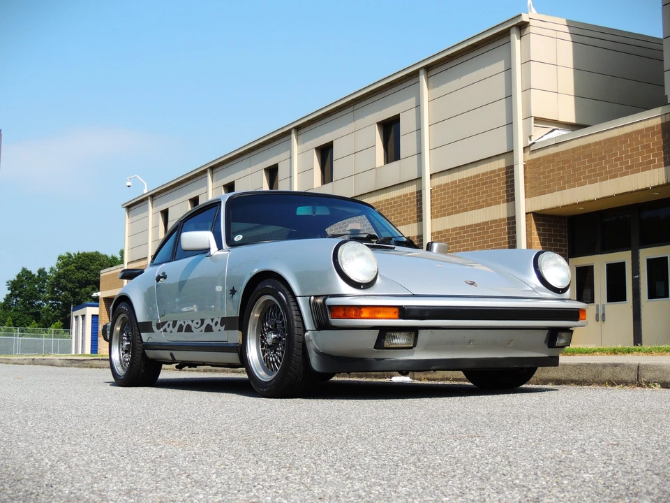 1987 Porsche 911 Carrera 3.2 - Image 16 of 31