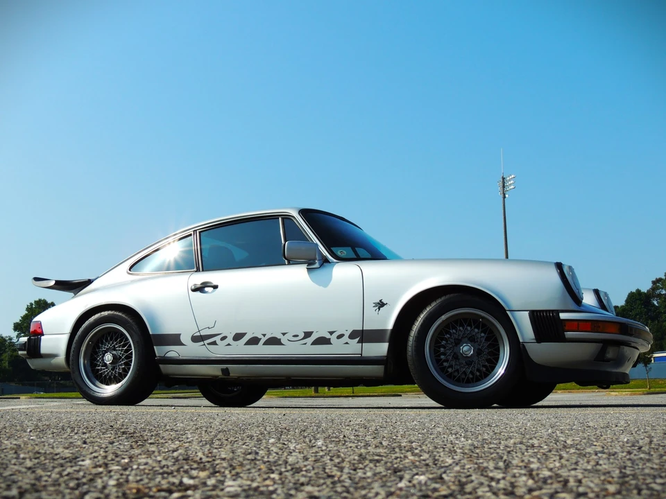 1987 Porsche 911 Carrera 3.2 - Image 11 of 31