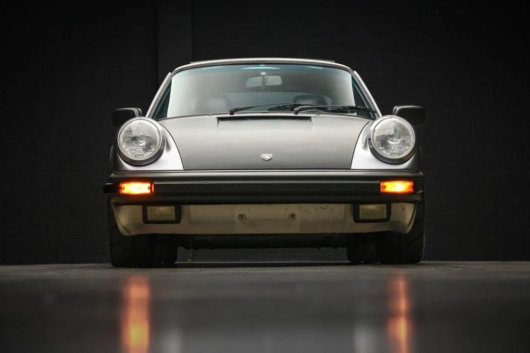 1987 Porsche 911 Carrera 3.2 - Image 9 of 31