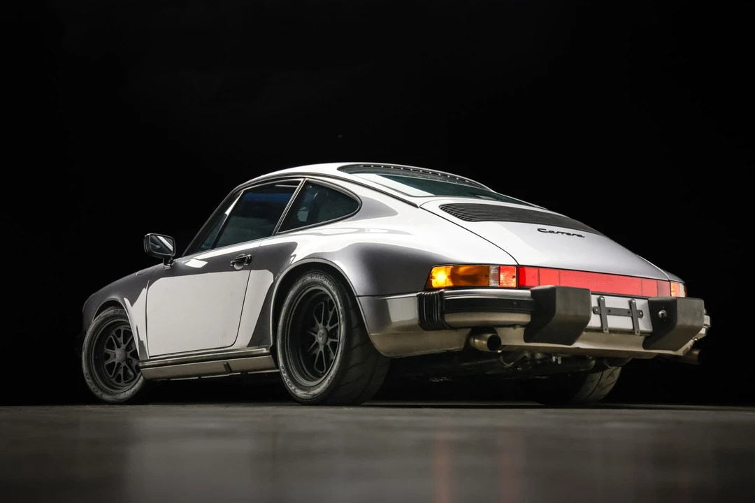 1987 Porsche 911 Carrera 3.2 - Image 25 of 31