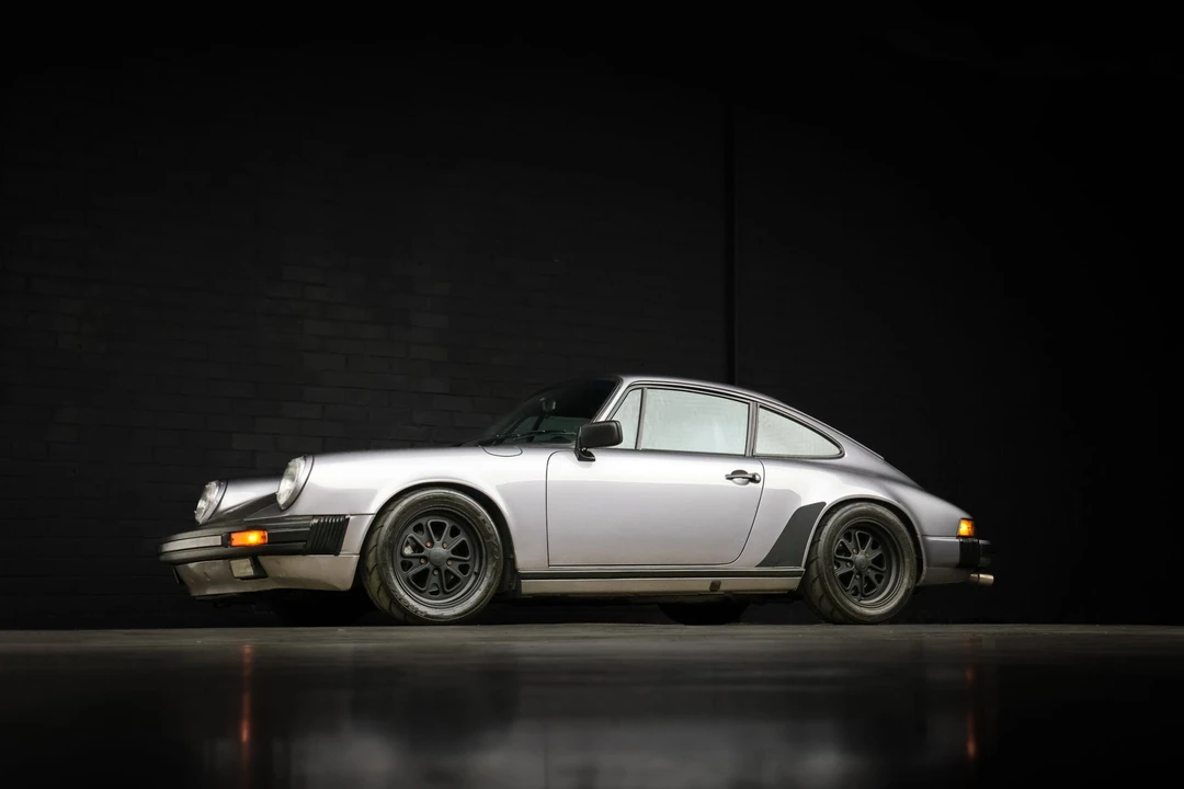 1987 Porsche 911 Carrera 3.2 - Image 2 of 31
