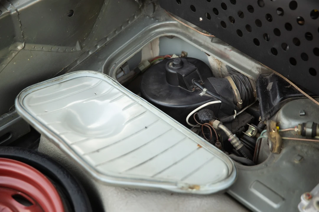 1987 Porsche 911 Carrera 3.2 - Image 14 of 31