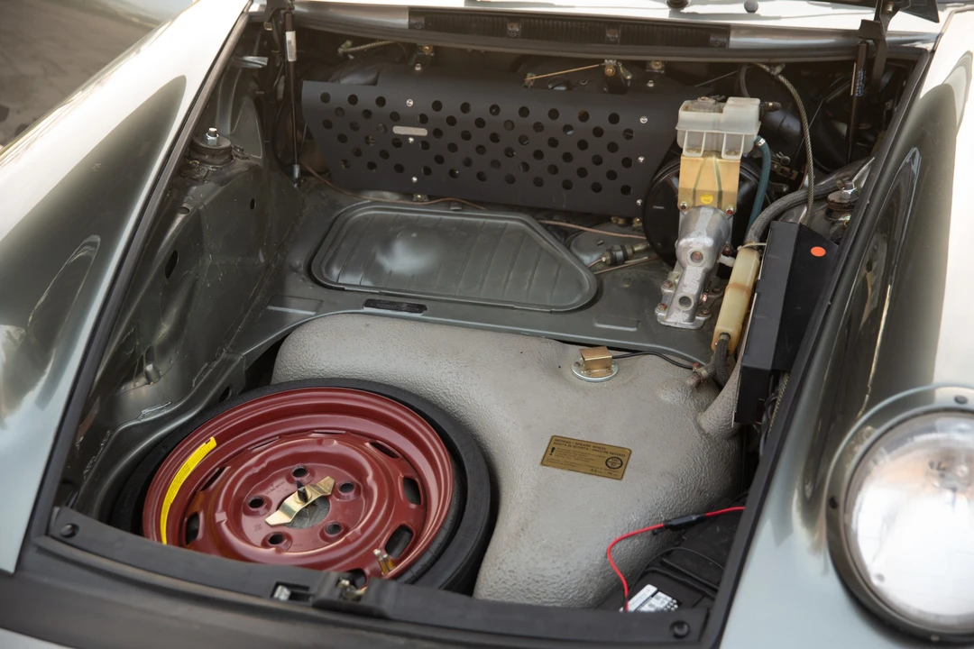 1987 Porsche 911 Carrera 3.2 - Image 10 of 31