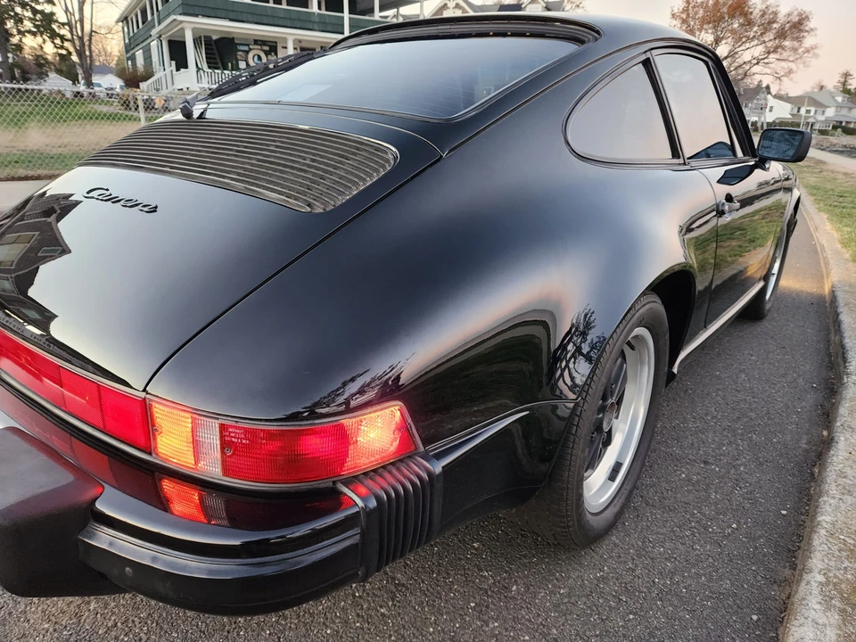 1987 Porsche 911 Carrera 3.2 - Image 15 of 31