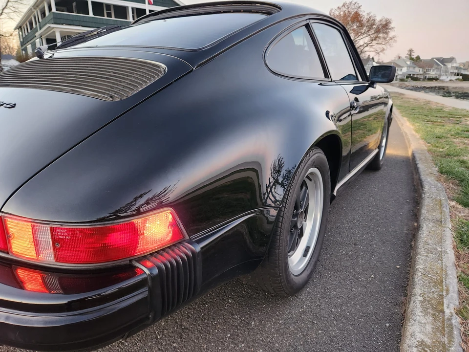 1987 Porsche 911 Carrera 3.2 - Image 29 of 31