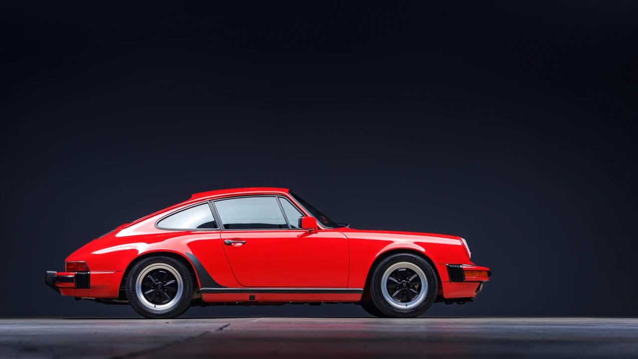 1987 Porsche 911 Carrera 3.2 - Image 12 of 31
