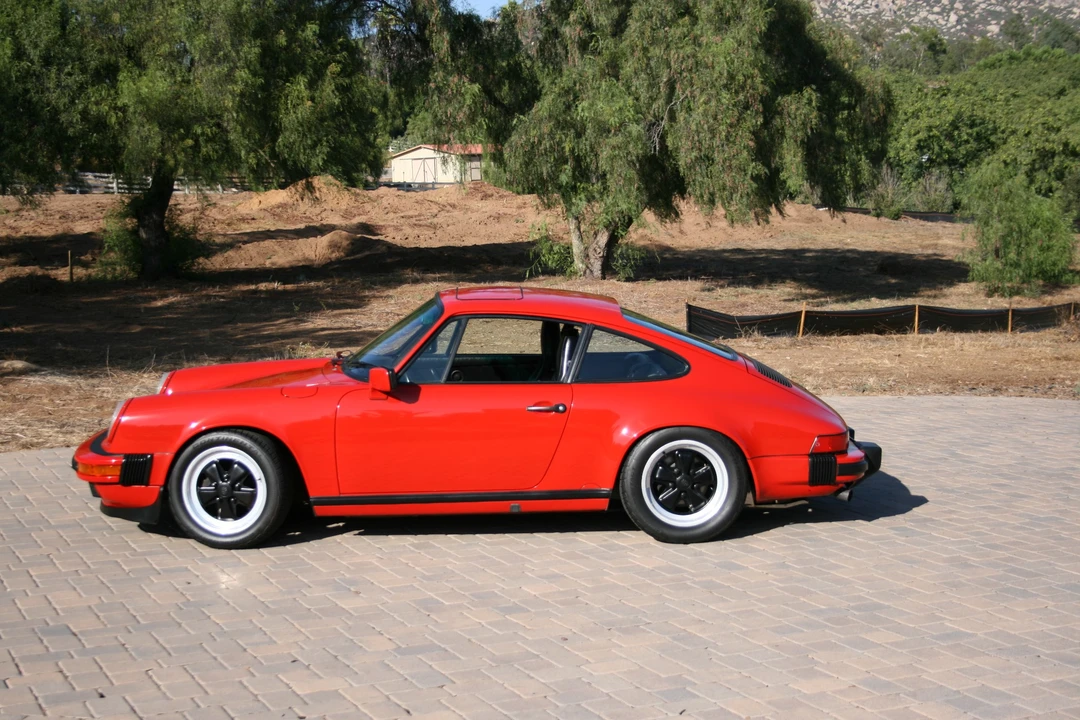 1987 Porsche 911 Carrera 3.2 - Image 4 of 31