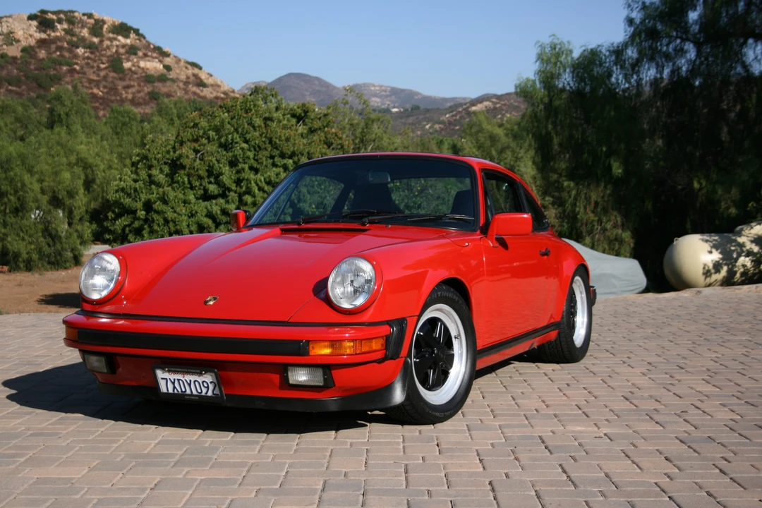 1987 Porsche 911 Carrera 3.2 - Image 5 of 31